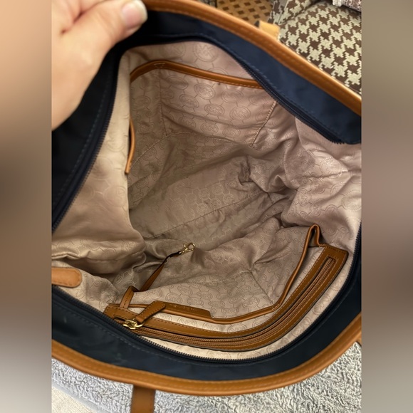 MICHAEL KORS Navy Nylon Kempton Tote Bag - Picture 5 of 15